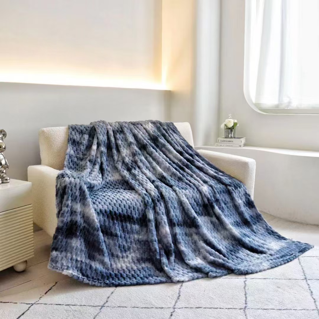Wholesale golden turtle velvet blankets, tie-dyed single-layer double-sided seven-color turtle shell velvet casual flannel blankets, DB home textile sofa blankets details Picture