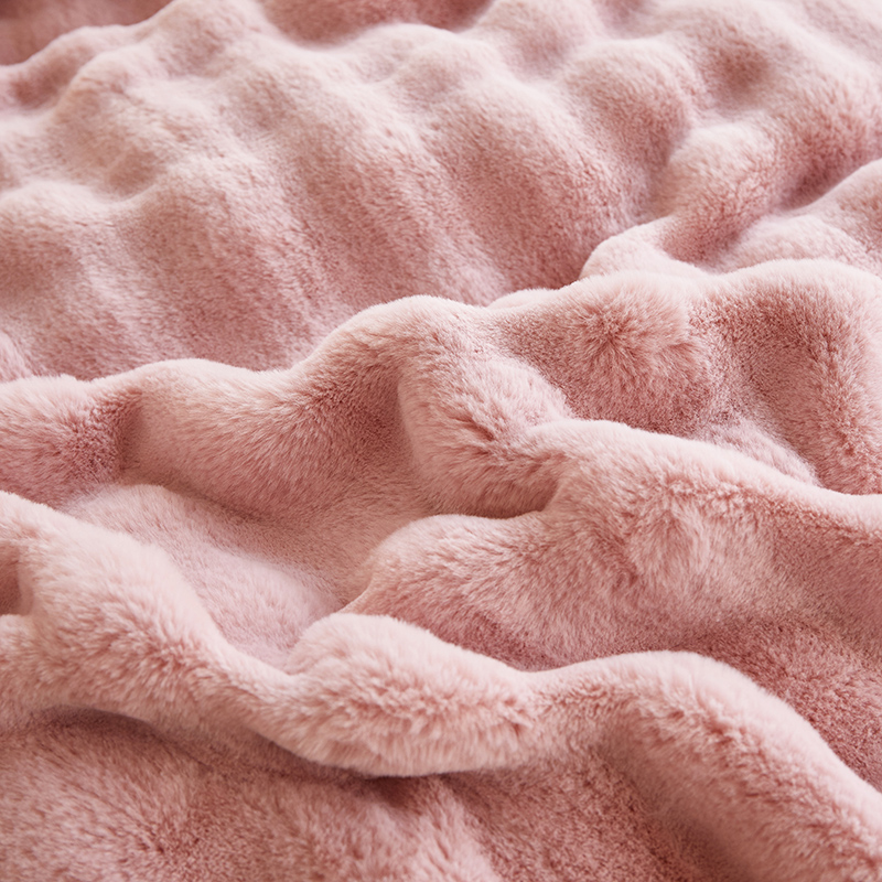 Rabbit fleece bubble four-piece bedding set, four-piece warm, comfortable and high-quality Bed set, DB home textile bed Application Scenario