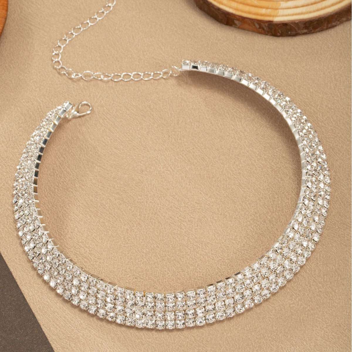 Wholesale of new cross-border fashion and light luxury four-row zircon necklaces, elastic water diamond bracelets, ring sets and decorative items from Europe and America Application Scenario