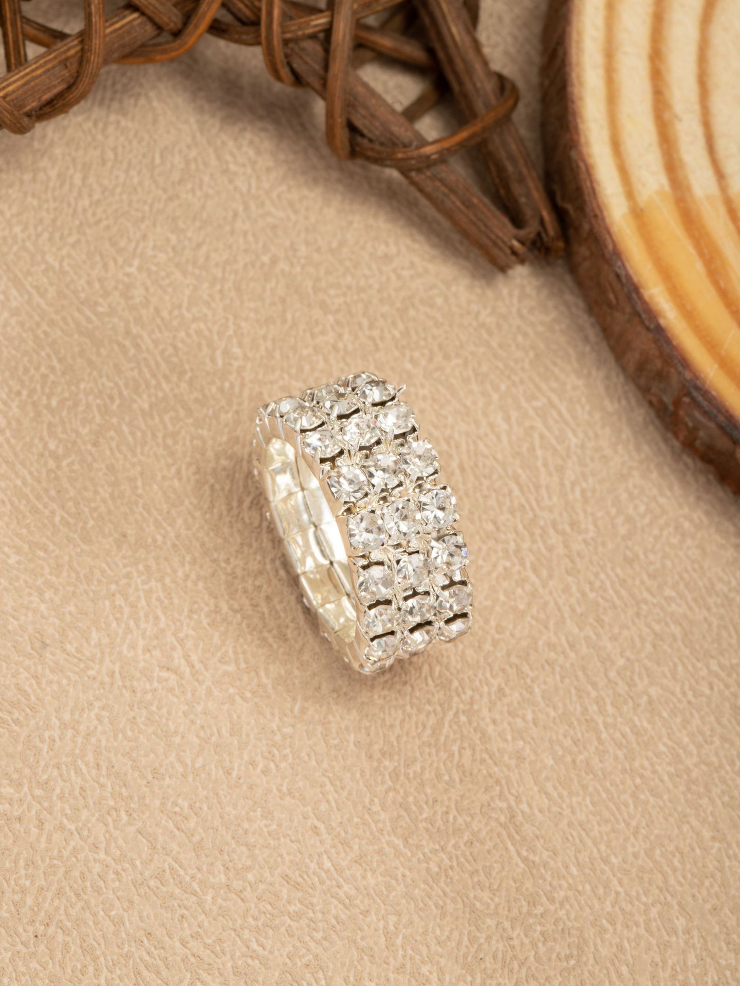 Wholesale of new cross-border fashion and light luxury four-row zircon necklaces, elastic water diamond bracelets, ring sets and decorative items from Europe and America detail image 3