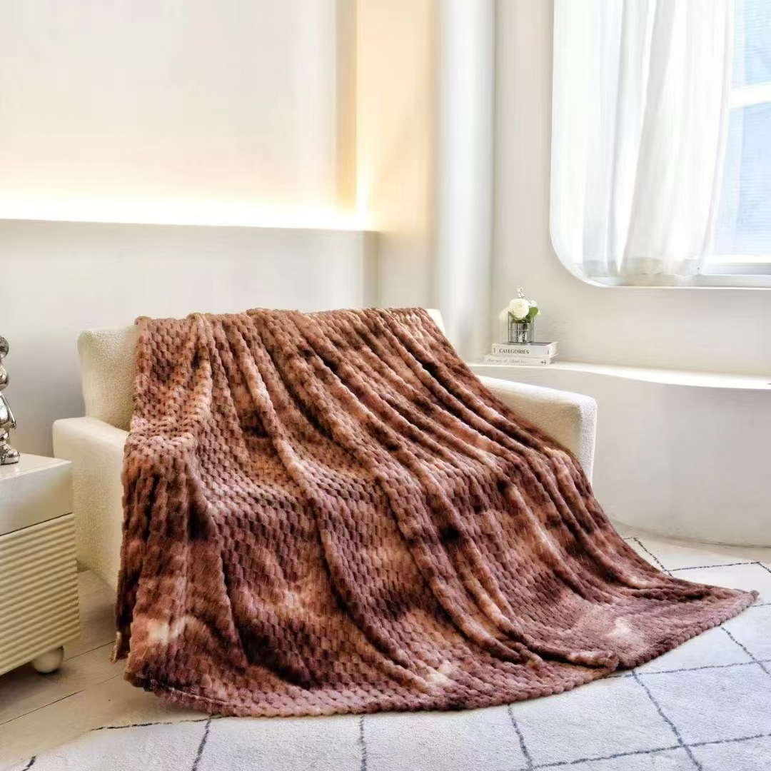 Wholesale golden turtle velvet blankets, tie-dyed single-layer double-sided seven-color turtle shell velvet casual flannel blankets, DB home textile sofa blankets