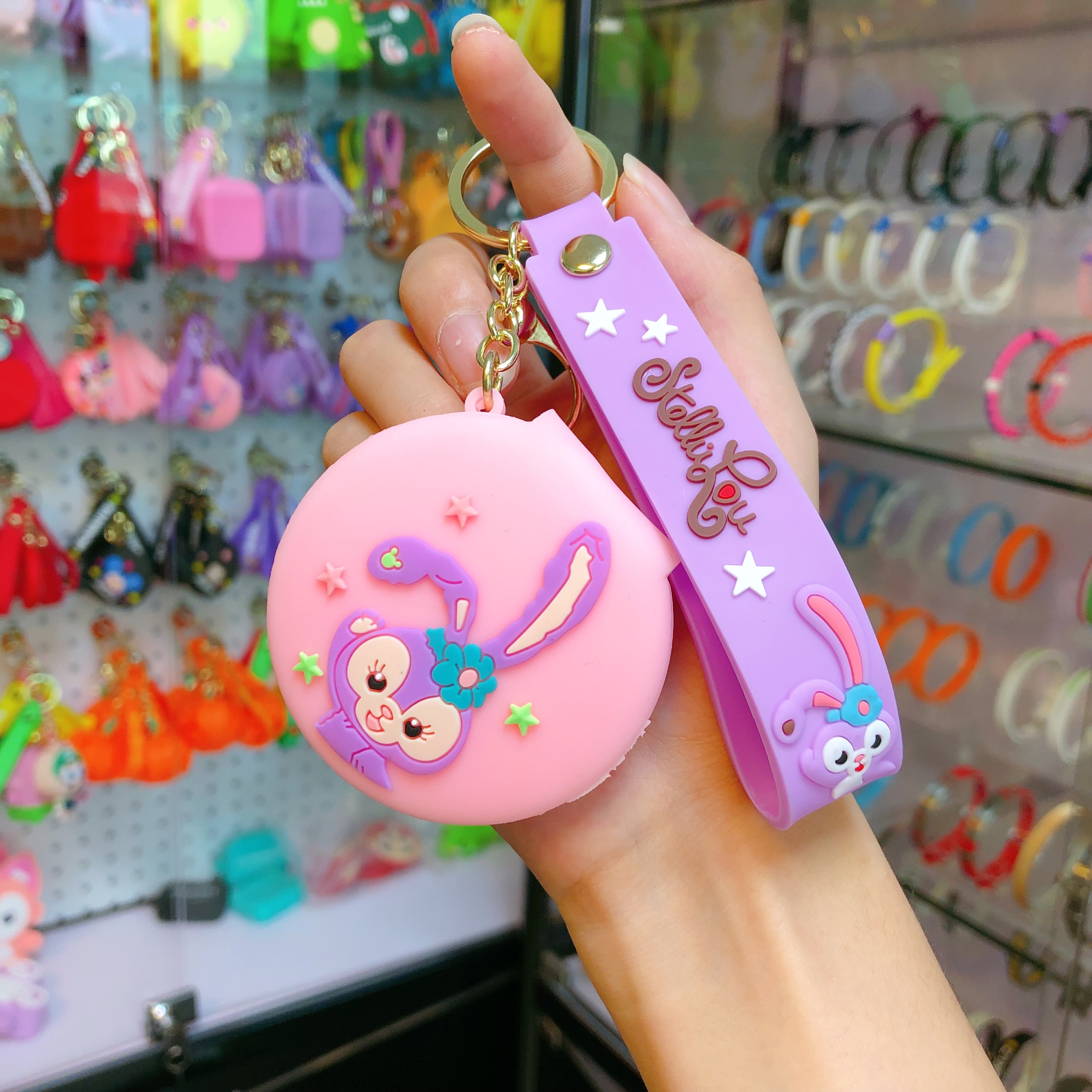 Lindo dibujo animado de silicona estrella delo llavero para niñas fácil maquillaje pequeño espejo pareja colgante pequeño regalo regalo pequeño al por mayor lindo dibujo animado de silicona estrella delo llavero para niñas conveniente maquillaje pequeño espejo pareja colgante pequeño regalo Application Scenario