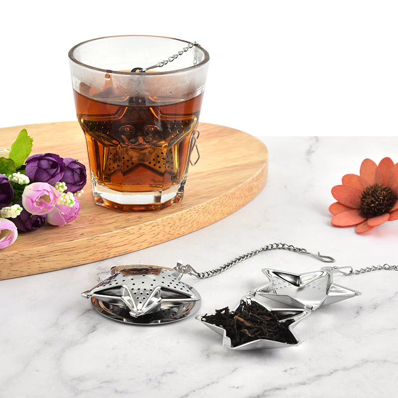 304 stainless steel tea brewer, creative and cute house, Christmas tree, pineapple tea, tea strainer and brewer Application Scenario