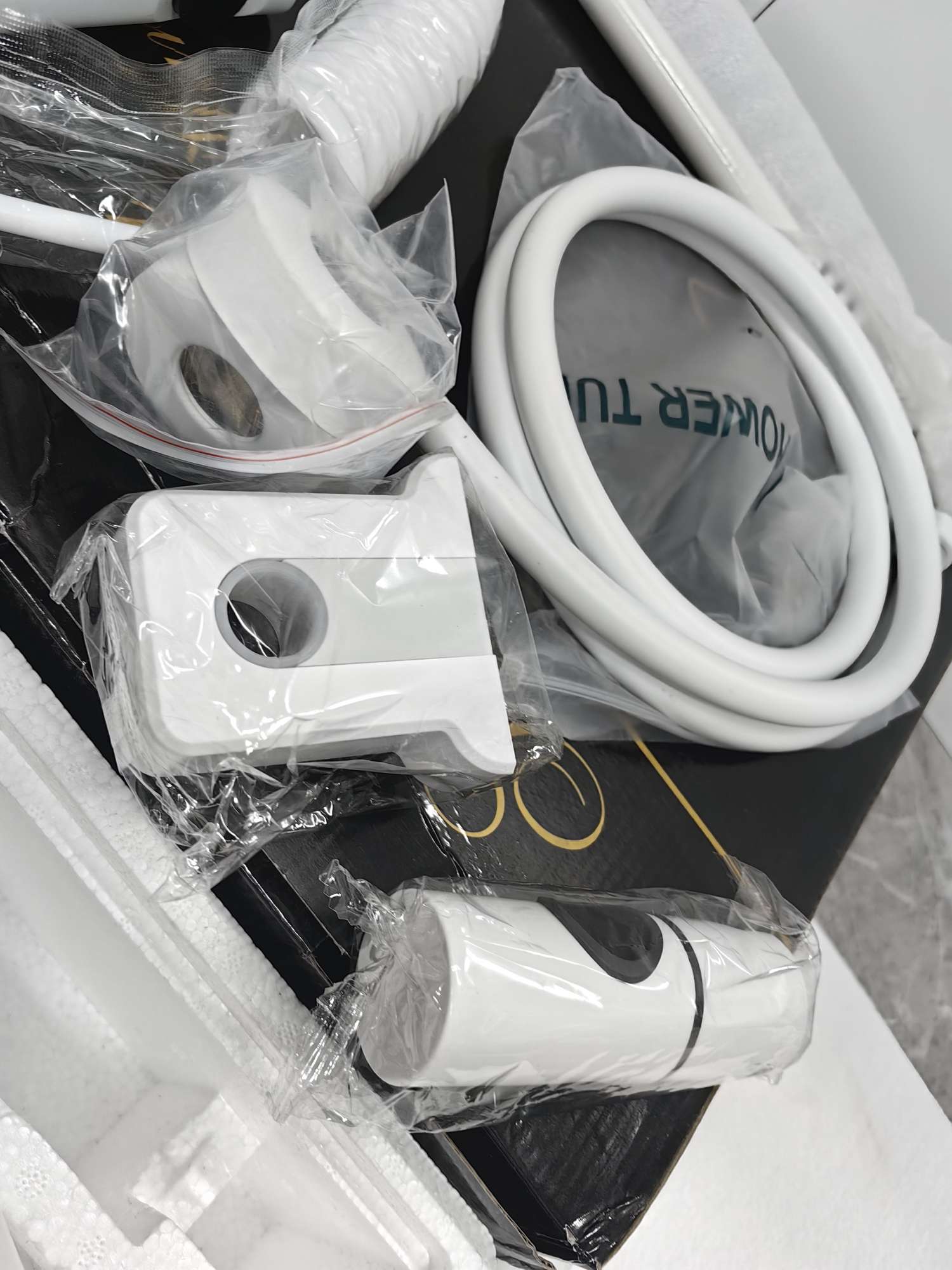 4070W White Piano Key Shower Faucet Shower Set Oversized Top Spray With Woman Washer Complete Set details Picture