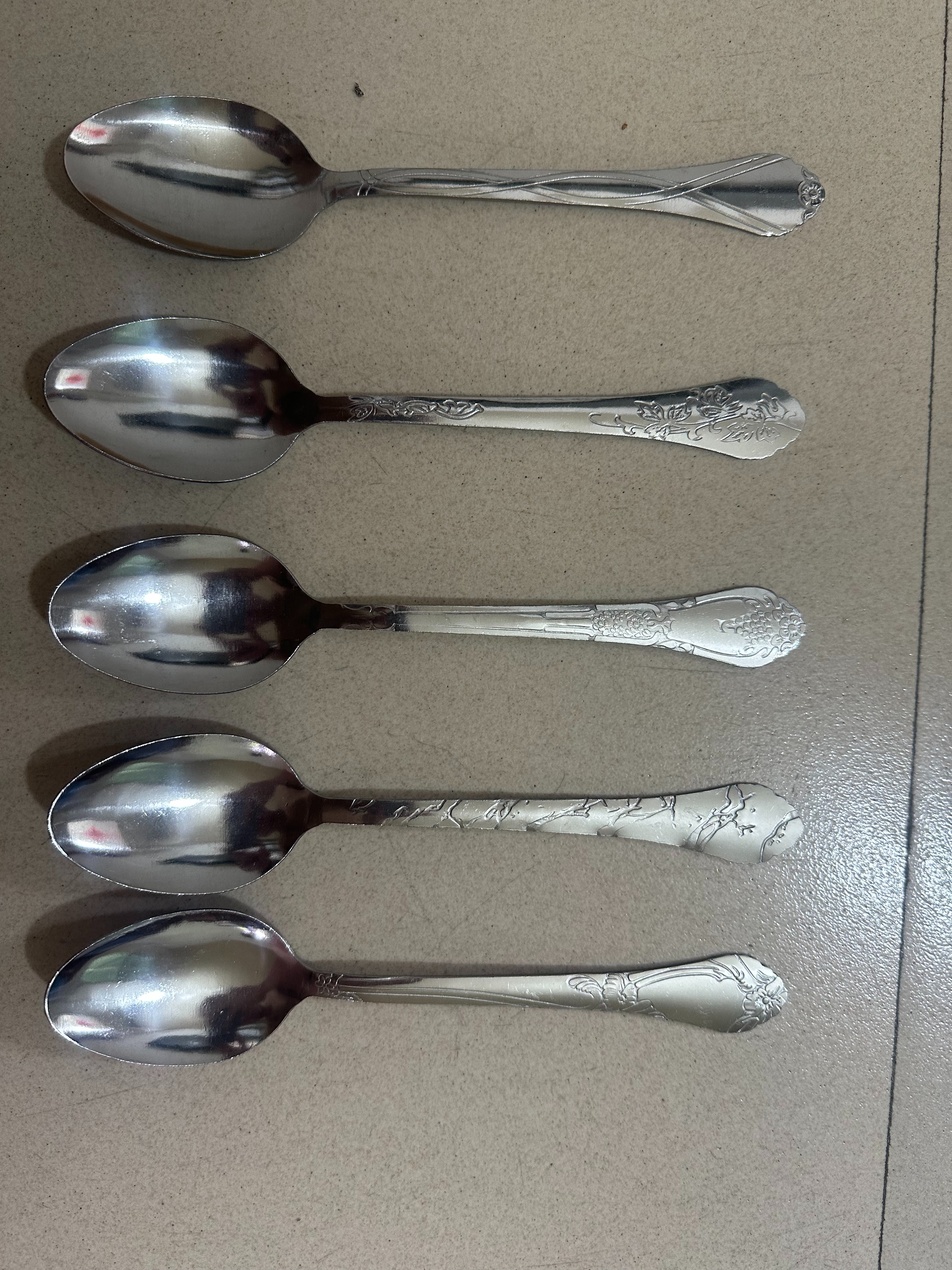 不锈钢勺子叉子产品图