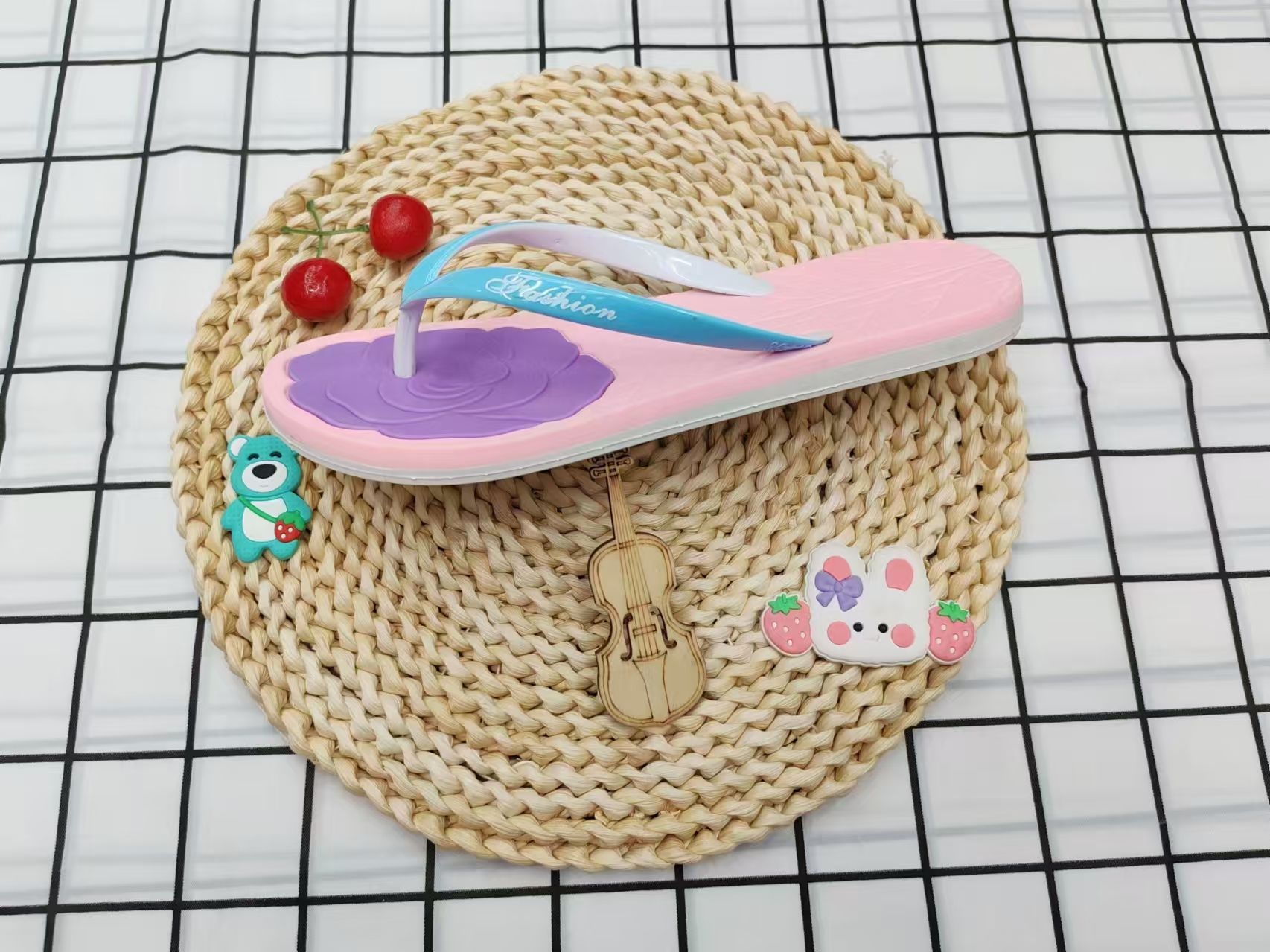 Summer fashionable and simple flip-flops for outerwear Specification image