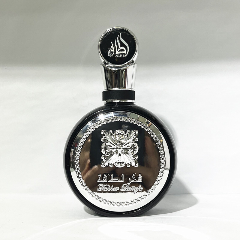 Lattafa Fakhar 3.4 Ounce Lattafa Long Lasting Fragrance Perfume Application Scenario