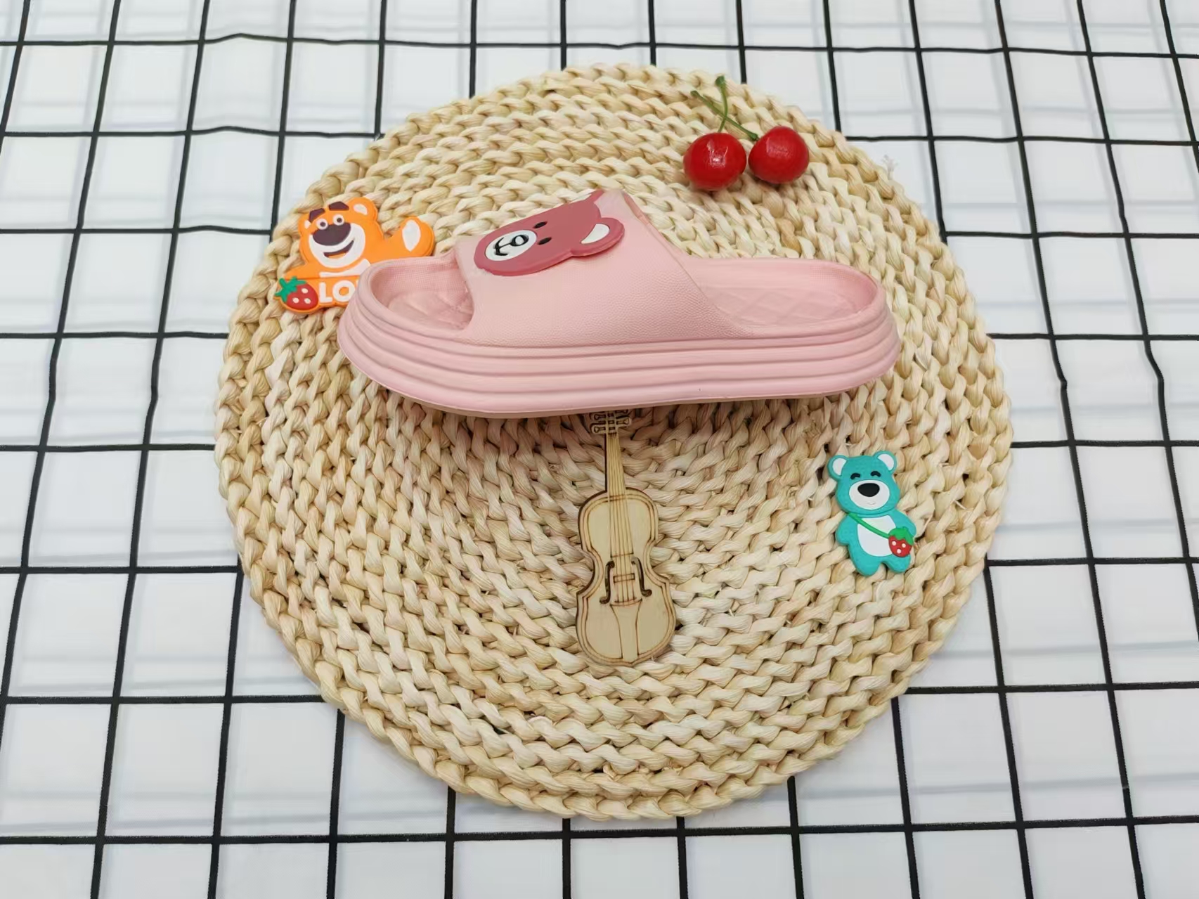 The cute cartoon bear wears flip-flops outside in summer Specification image