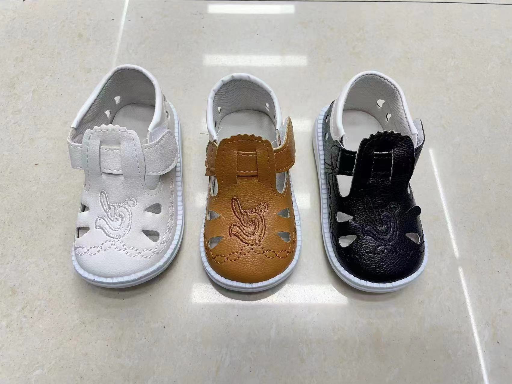 童鞋专卖 运动板鞋童款 轻便透气儿童鞋 童运动鞋夏季新款 拖鞋儿童夏季卡通设计 舒适耐磨运动鞋