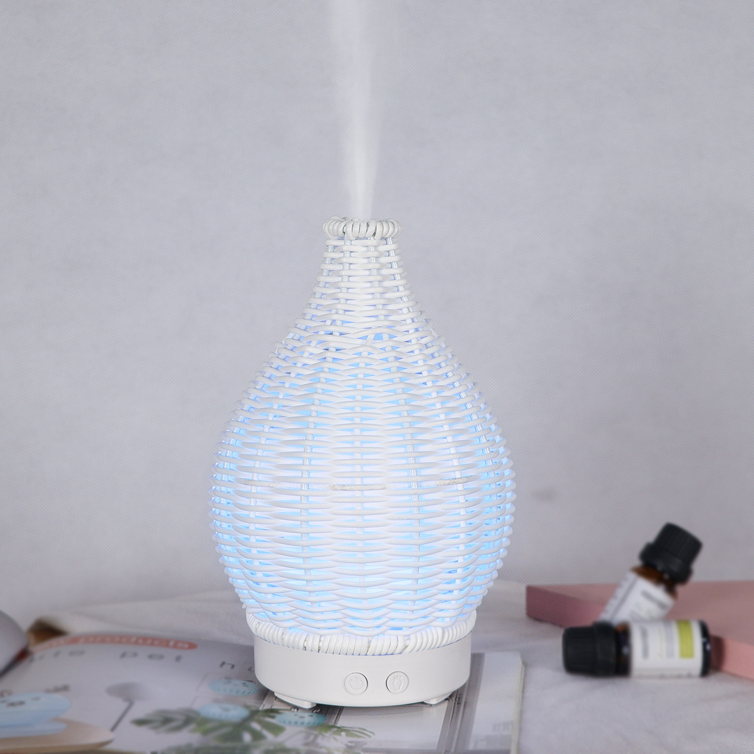 Wholesale of household hollow rattan humidifier, mini ultrasonic nebulizer, 100ML small humidifier and aroma diffuser