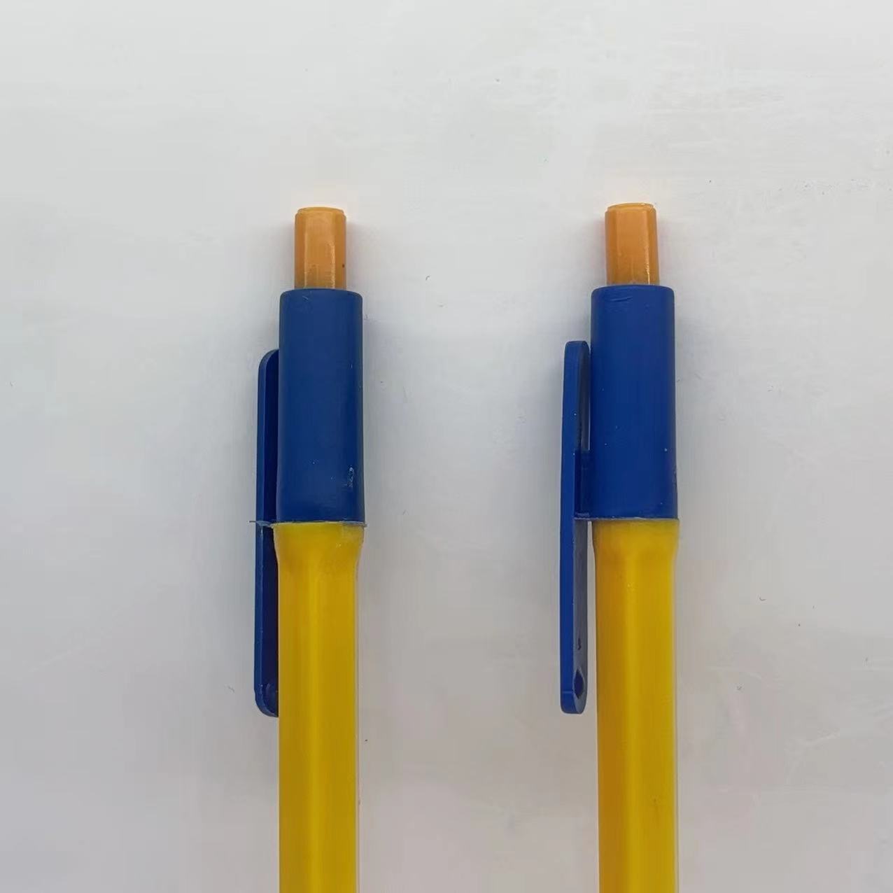 圆珠笔/五色圆珠笔/多色笔/按动/卡通超级英雄圆珠笔白底实物图