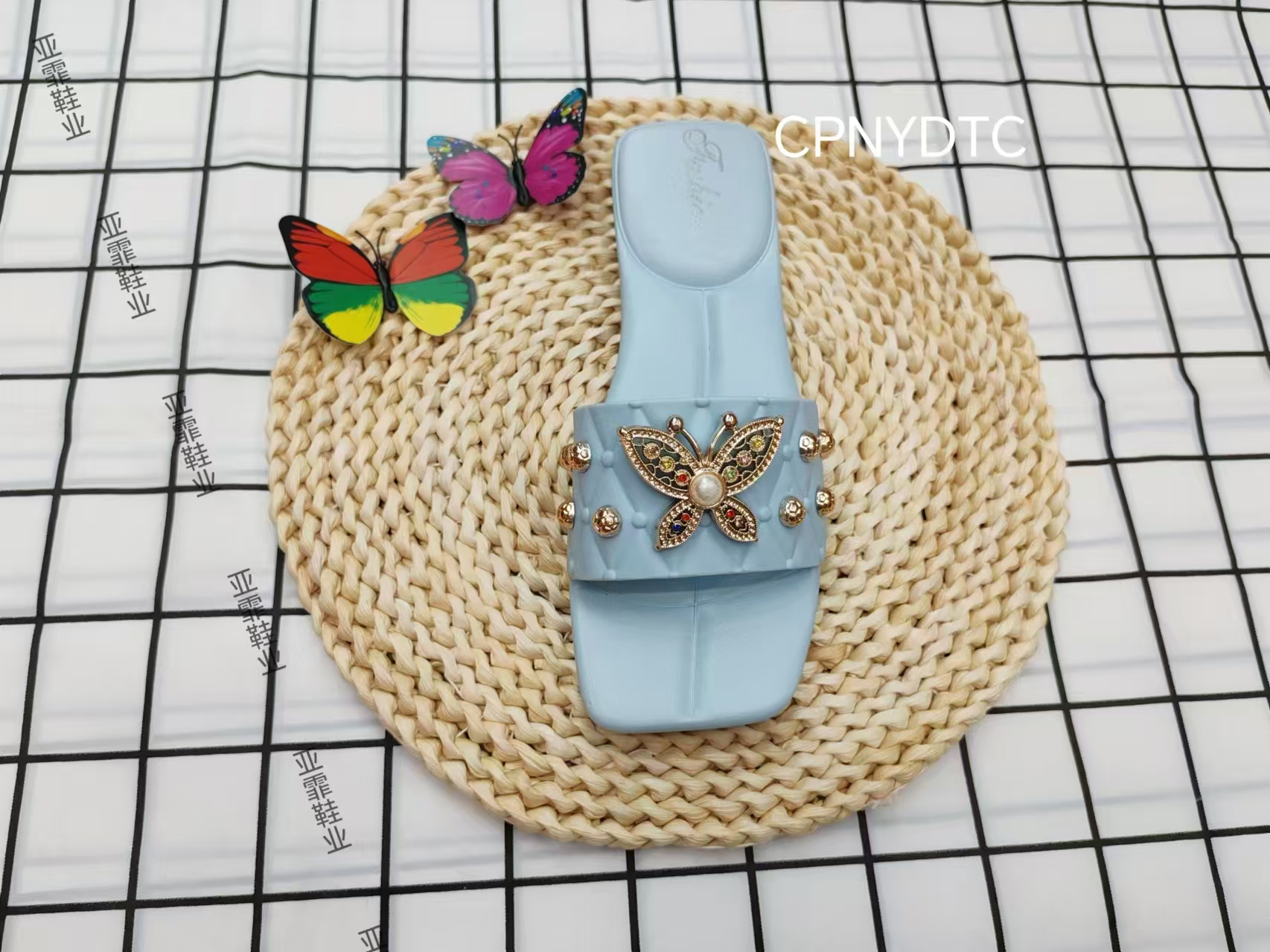 Summer fashion butterfly wear flip-flops