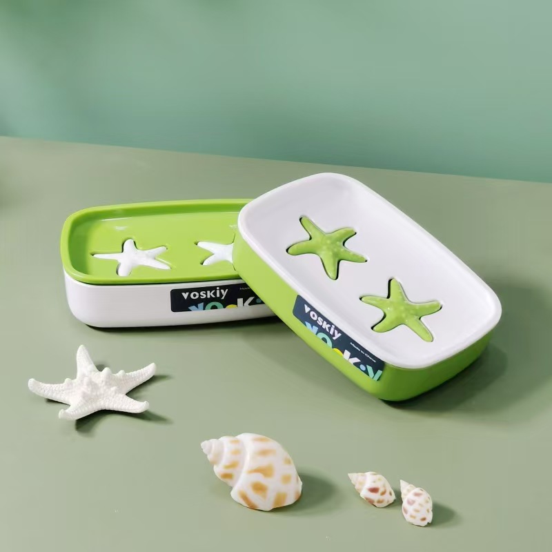 W60-VSK-015 Household draining soap box, bathroom soap rack, portable travel covered soap box, Double-layer draining student dormitory Application Scenario