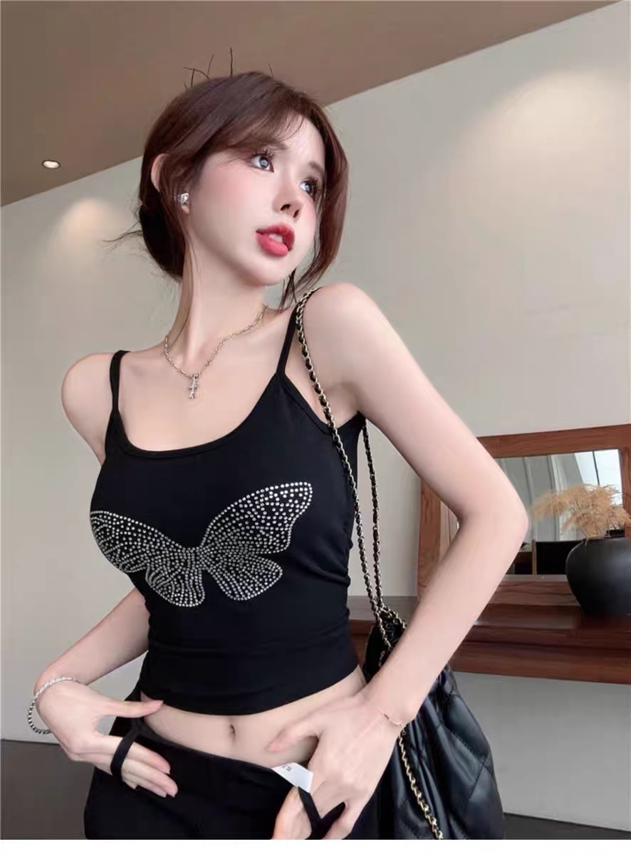 The hot girl butterfly hot diamond halter top is worn inside with a short, niche, crop top with a chest pad