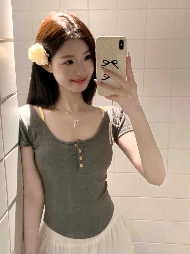 A Korean-style floral print short-sleeved T-shirt with a chest cushion for women, a summer slim-fit short, pure backless, high-end off-the-shoulder top pic 16