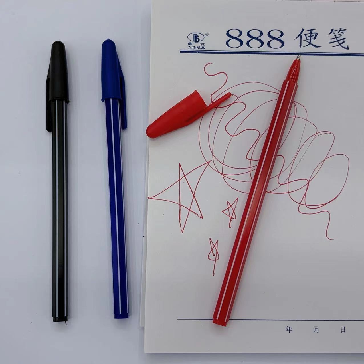 圆珠笔/多色笔/按动/卡通超级英雄圆珠笔/油笔白底实物图