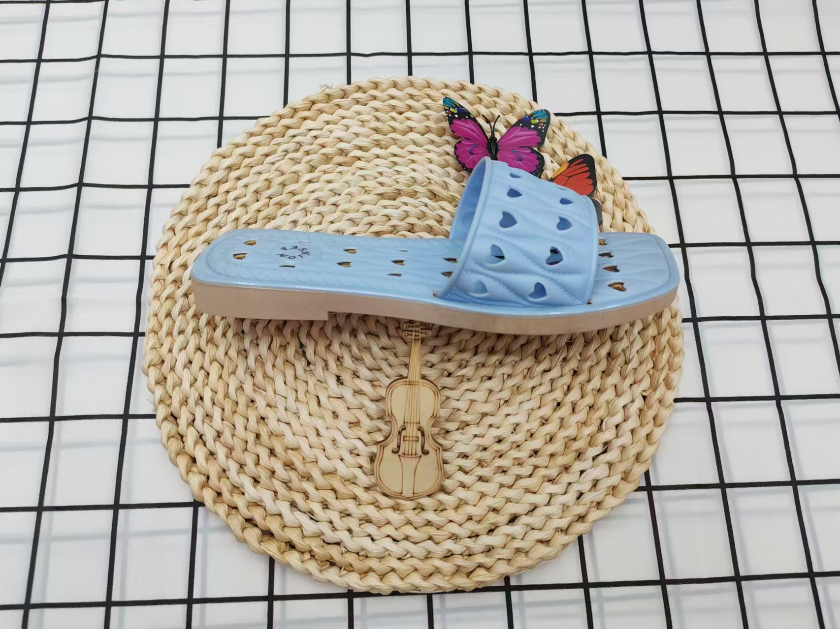 Summer fashionable and simple outerwear flip-flops Specification image
