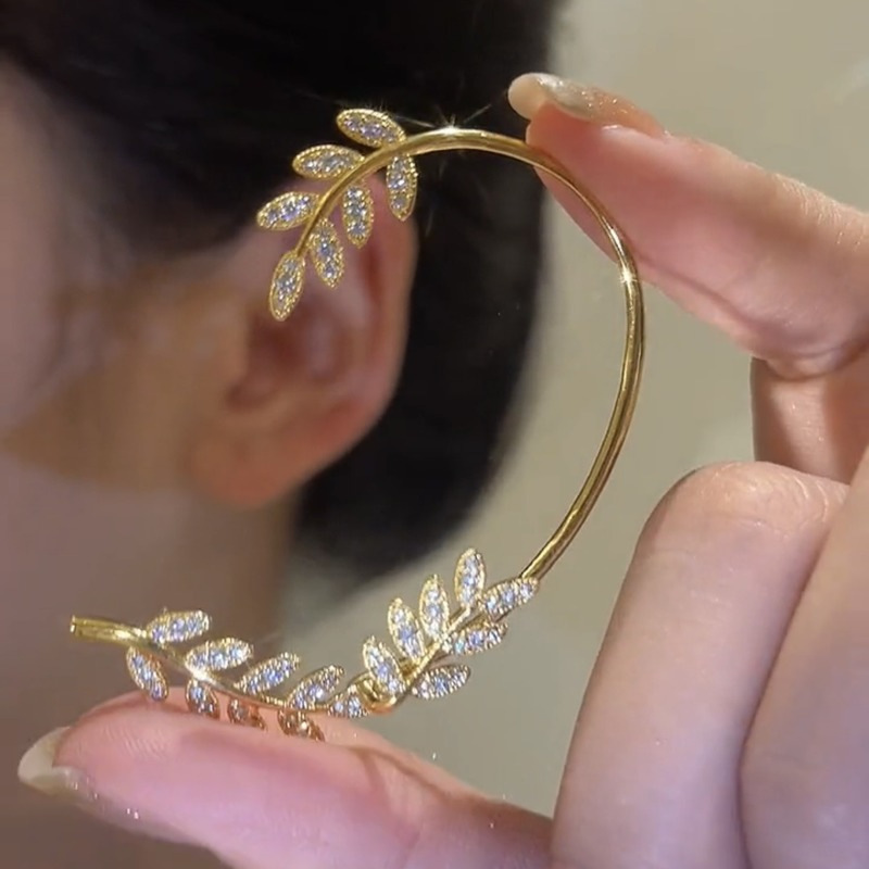 Douyin's full-diamond leaf ear pendants for women, detachable and wearable in pairs, this unique design of Golden Branch and Jade leaf ear studs for women