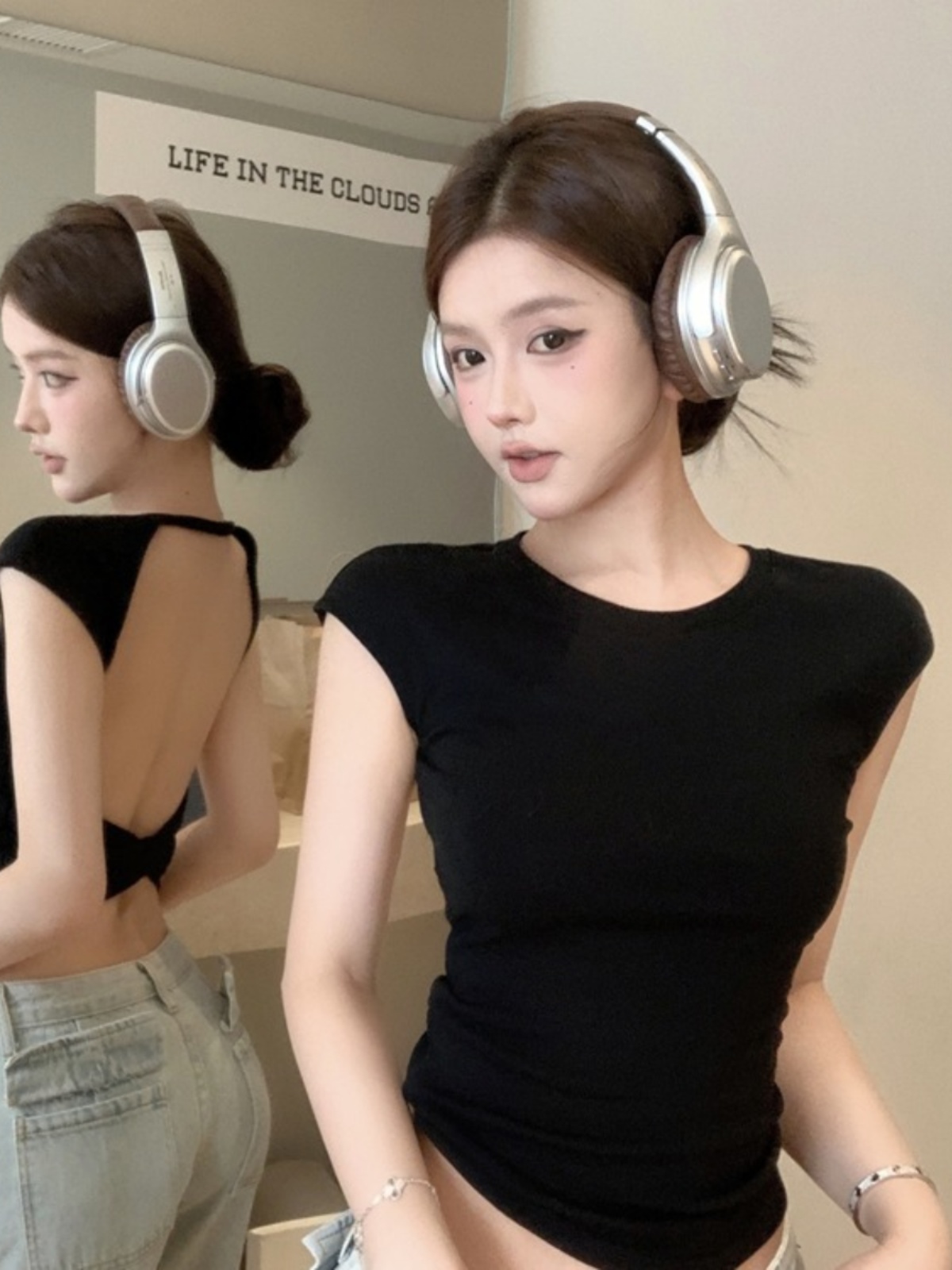 This summer design style features a cross-knotted front-shoulder short-sleeved T-shirt. It's a sexy, cut-out, backless top for women Specification image