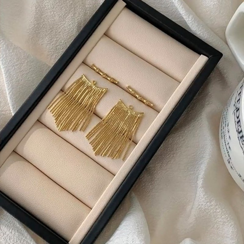 Silver needle Light Luxury pendant high-end tassel earrings 2023 New style Gentle design bamboo joint stud earrings Elegant earrings pic 3