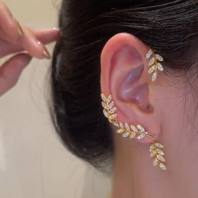 Douyin's full-diamond leaf ear pendants for women, detachable and wearable in pairs, this unique design of Golden Branch and Jade leaf ear studs for women details Picture