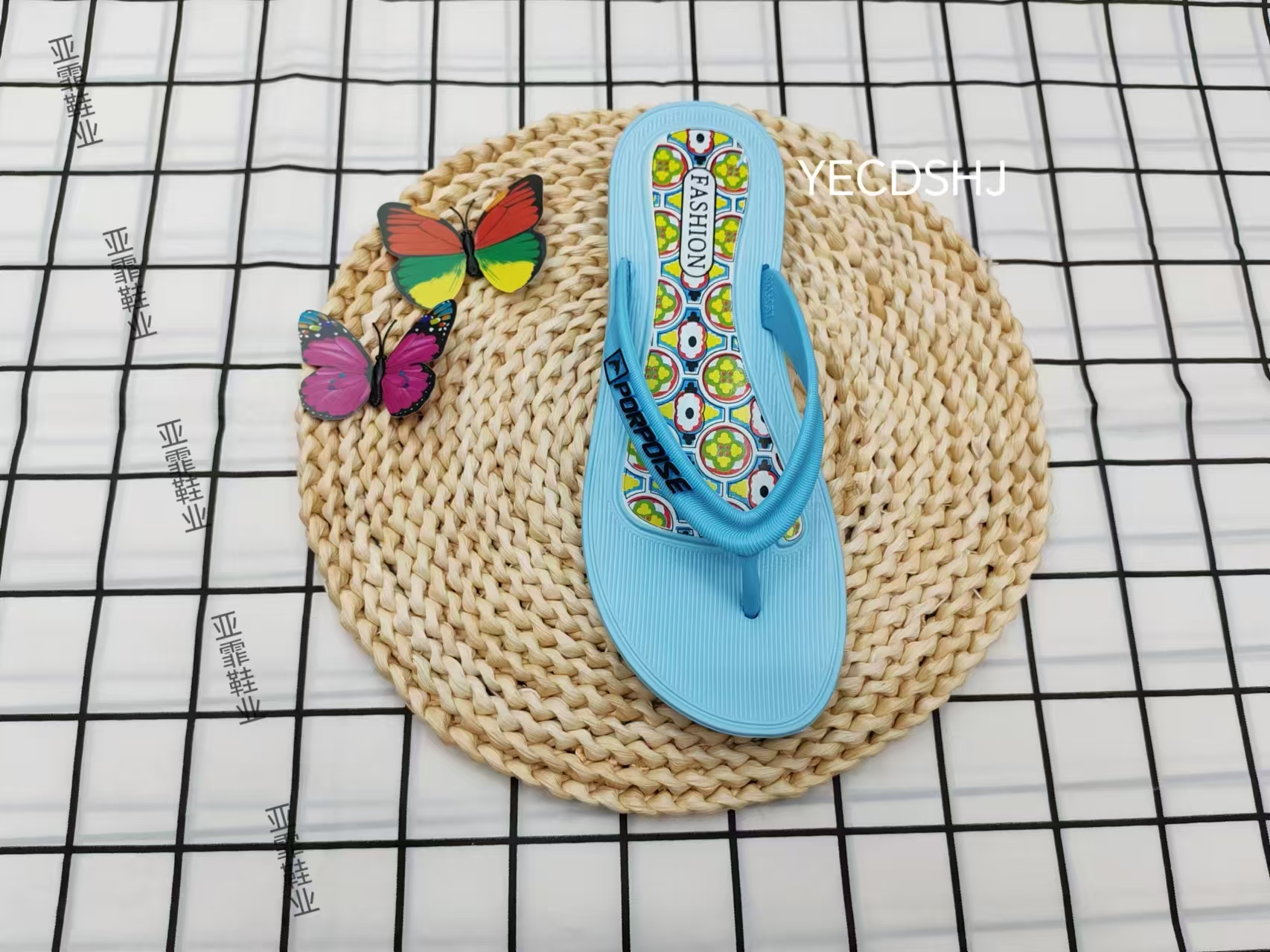 Women's flip-flops Summer light and comfortable flip-flops