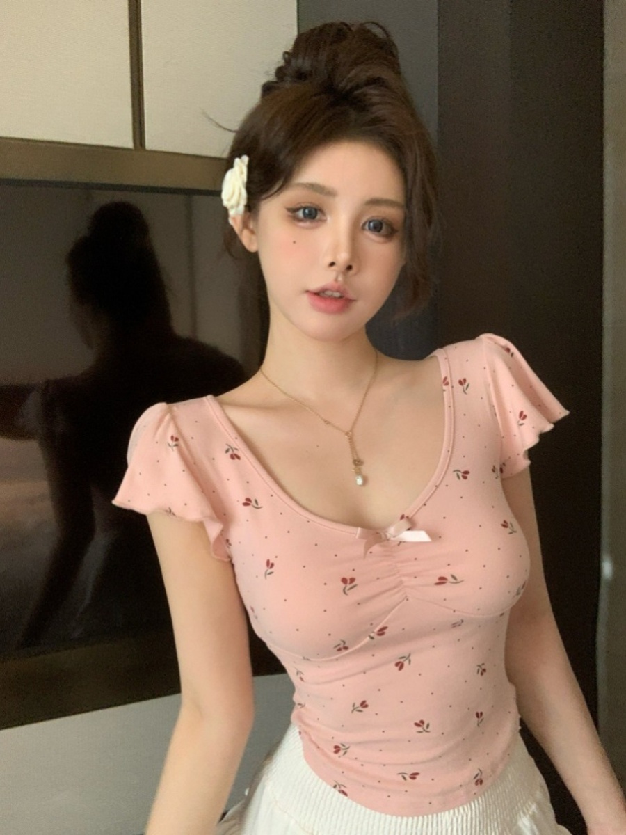 Bow V-neck floral print off-the-shoulder short-sleeved T-shirt for women in summer, a sweet and innocent girl, an irregular short and fitted top that is trendy Specification image