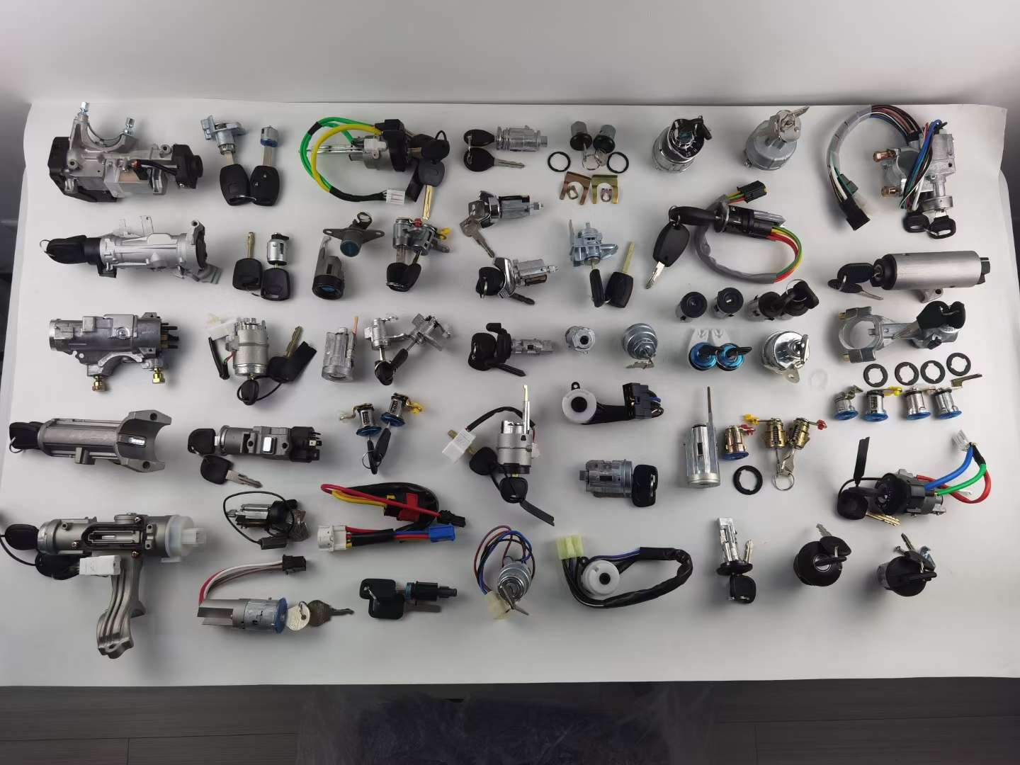 汽车配件适用于奔驰卡车Axor应急开关 9434460423详情图9