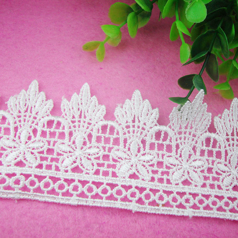 White water-soluble lace, circular embroidery, lace clothing collar, skirt hem, cuffs, handcrafted hair accessories Application Scenario