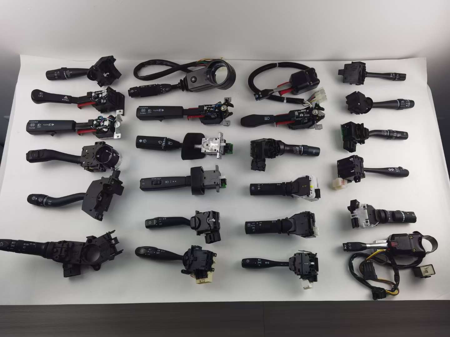 汽车配件适用于奔驰卡车Axor应急开关 9434460423详情图11