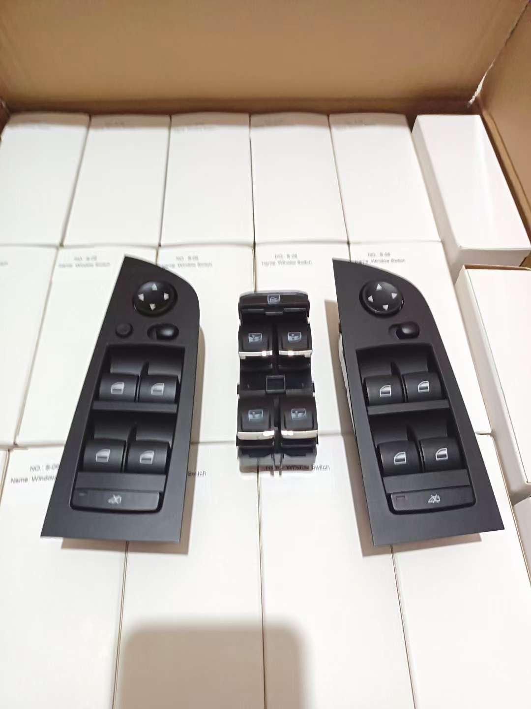 汽车配件适用于奔驰卡车Axor应急开关 9434460423详情图8