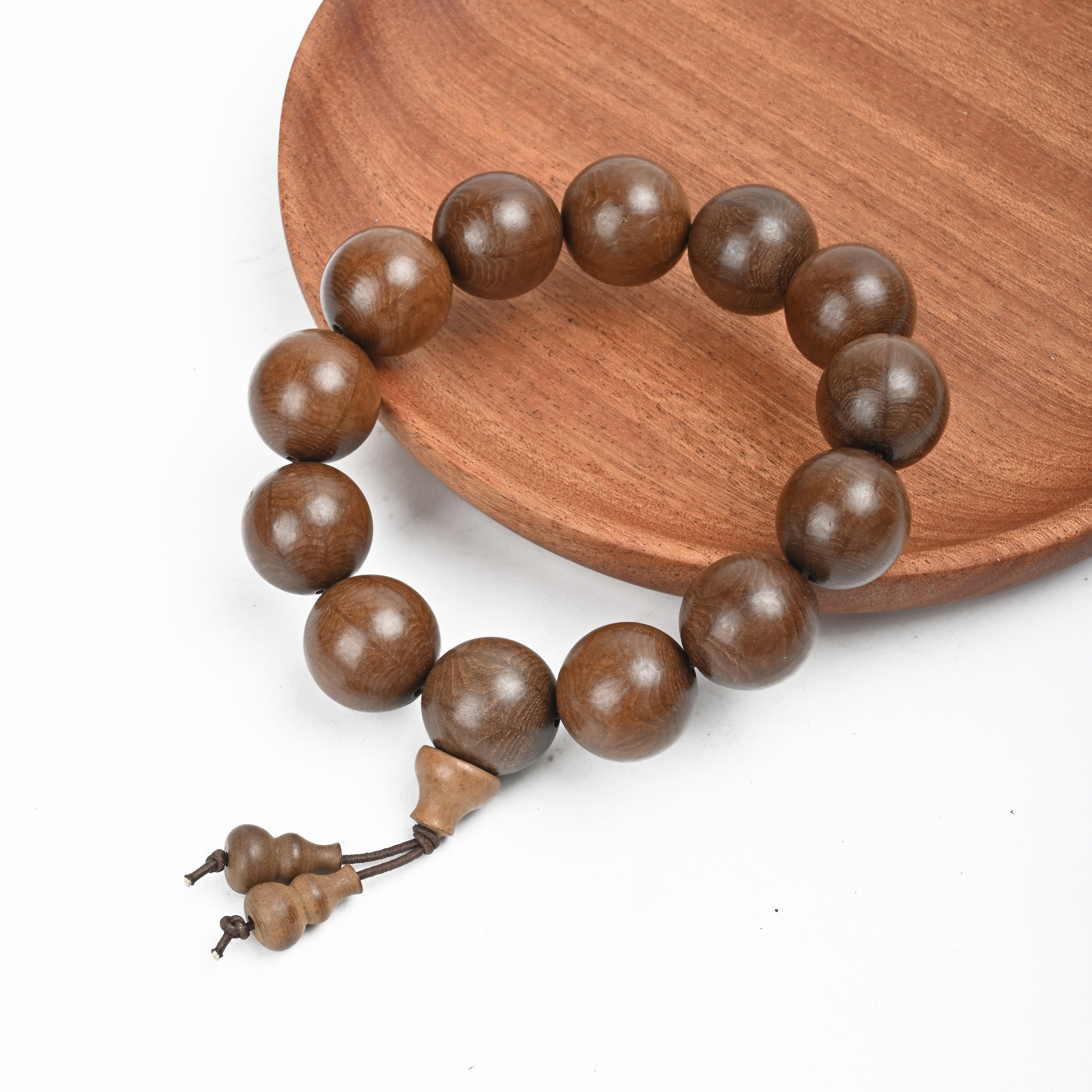 Wholesale of Liudao wood cultural and artistic bracelets, Liudao wood bracelets, Buddhist prayer beads and prayer beads for women Specification image