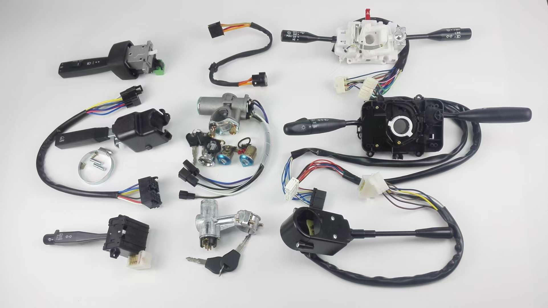 汽车配件适用于奔驰卡车Axor应急开关 9434460423详情图5