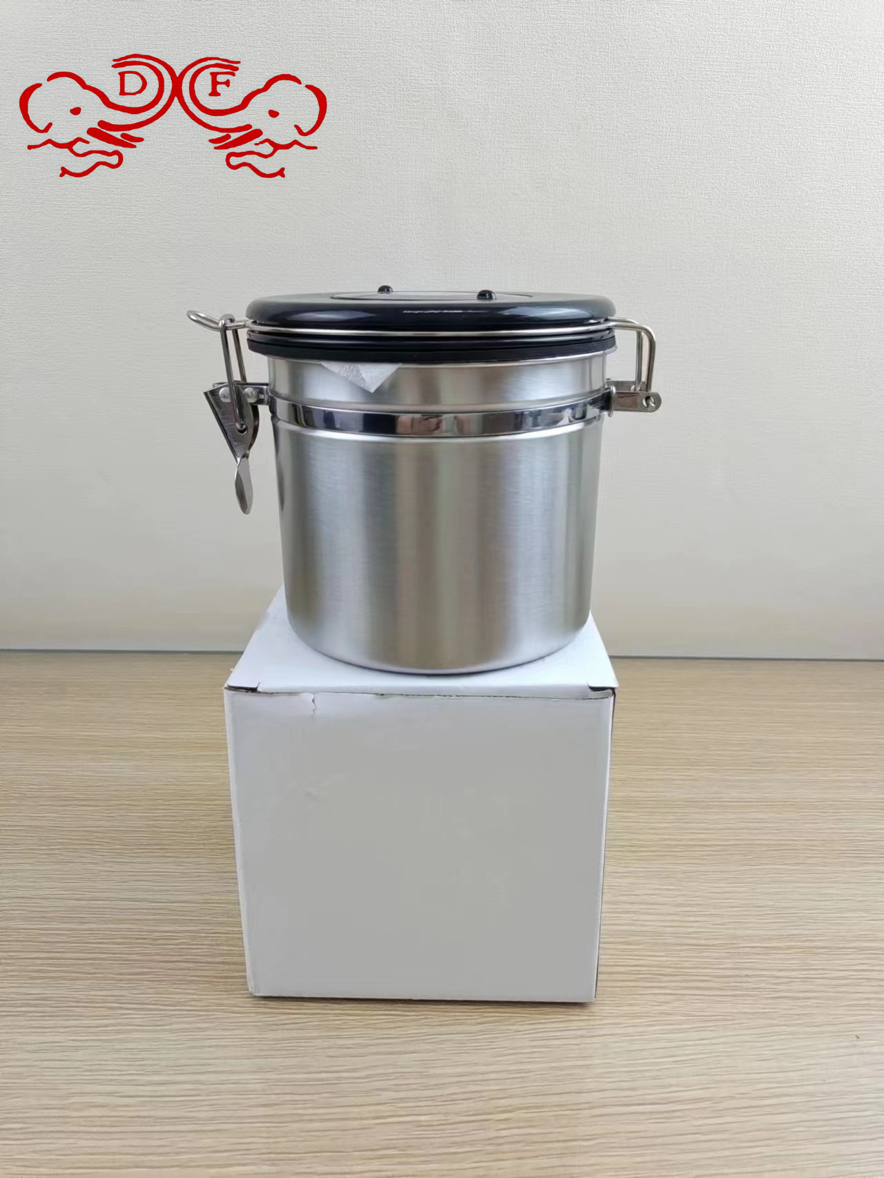 وعاء DF99088 مختوم حبوب البن 304 من الفولاذ غير القابل للصدأ مزود بصمامات تنفيس في المطبخ يحتوي على خزن مختوم DF Tradinghouse