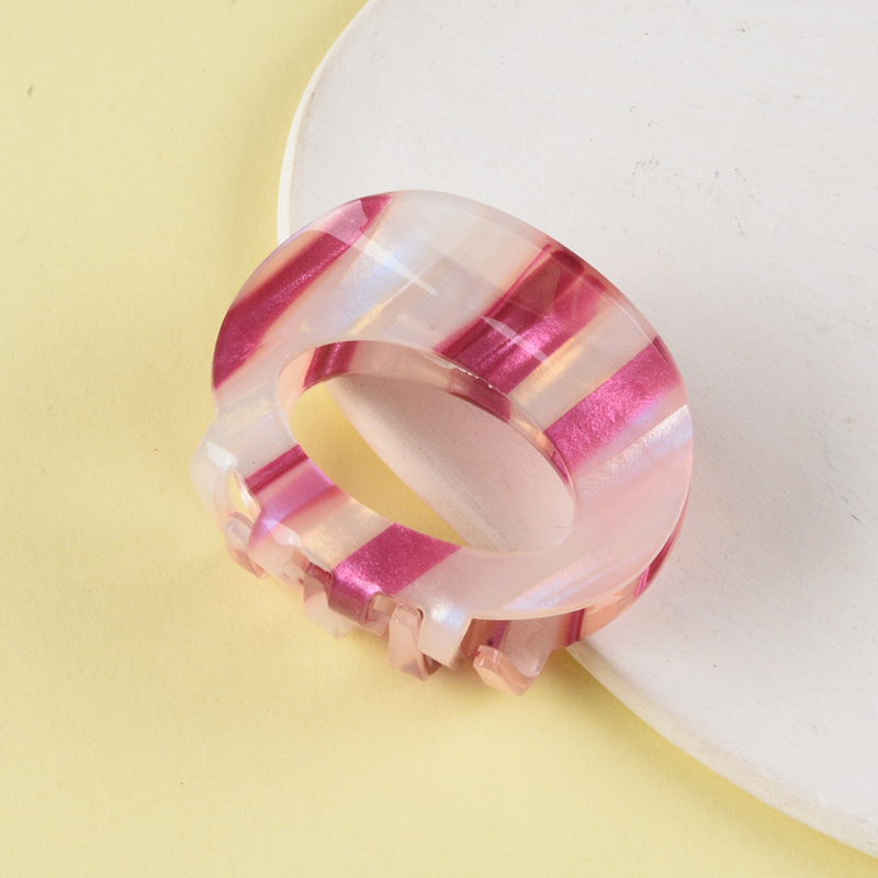 Miniso Round grab with acetic acid shark clip Medium size headdress clip Back of head clip hair clip Specification drawing