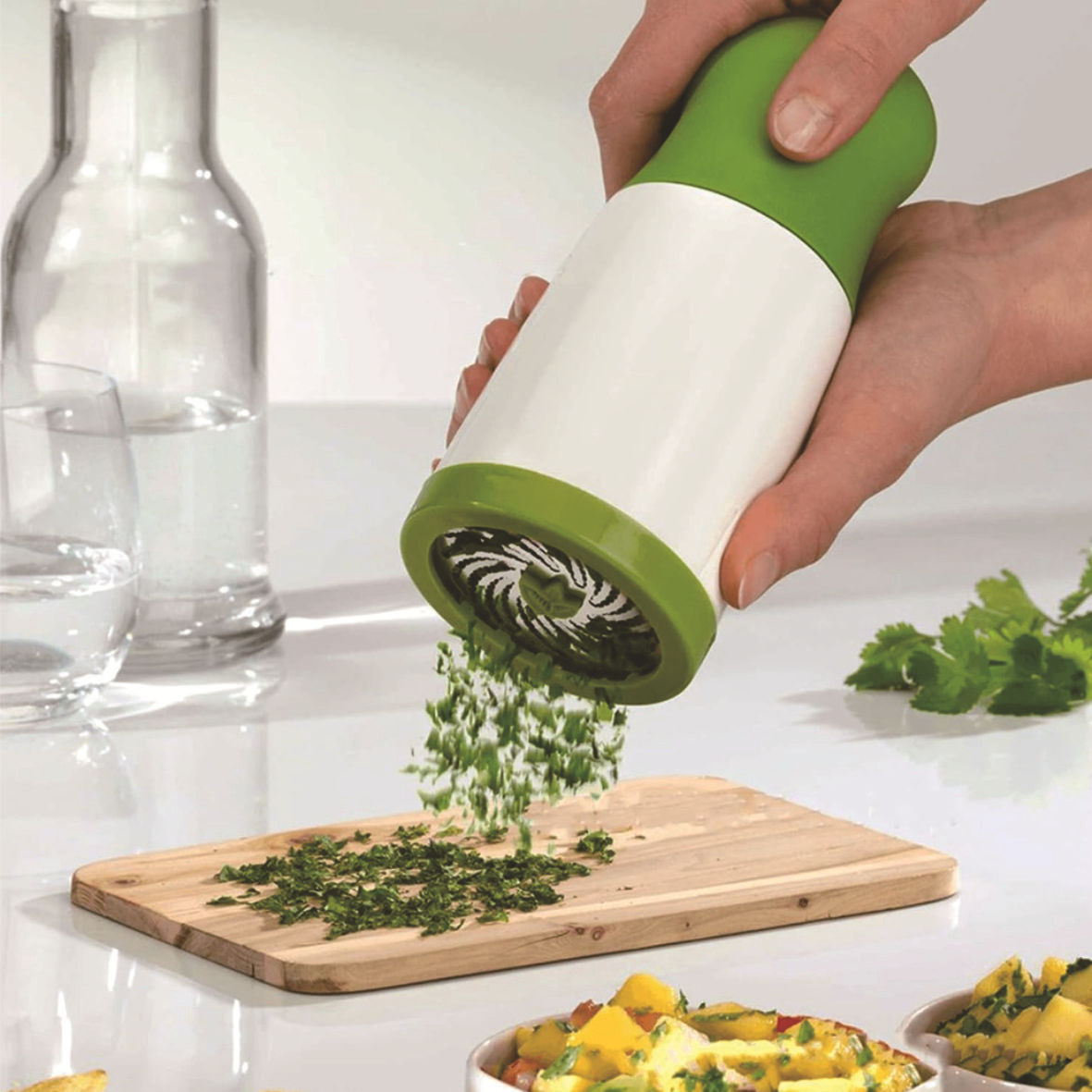 Herb Grinder: Spice grinder, multi-functional grinder, Garlic grinder, kitchen small tools pic 1