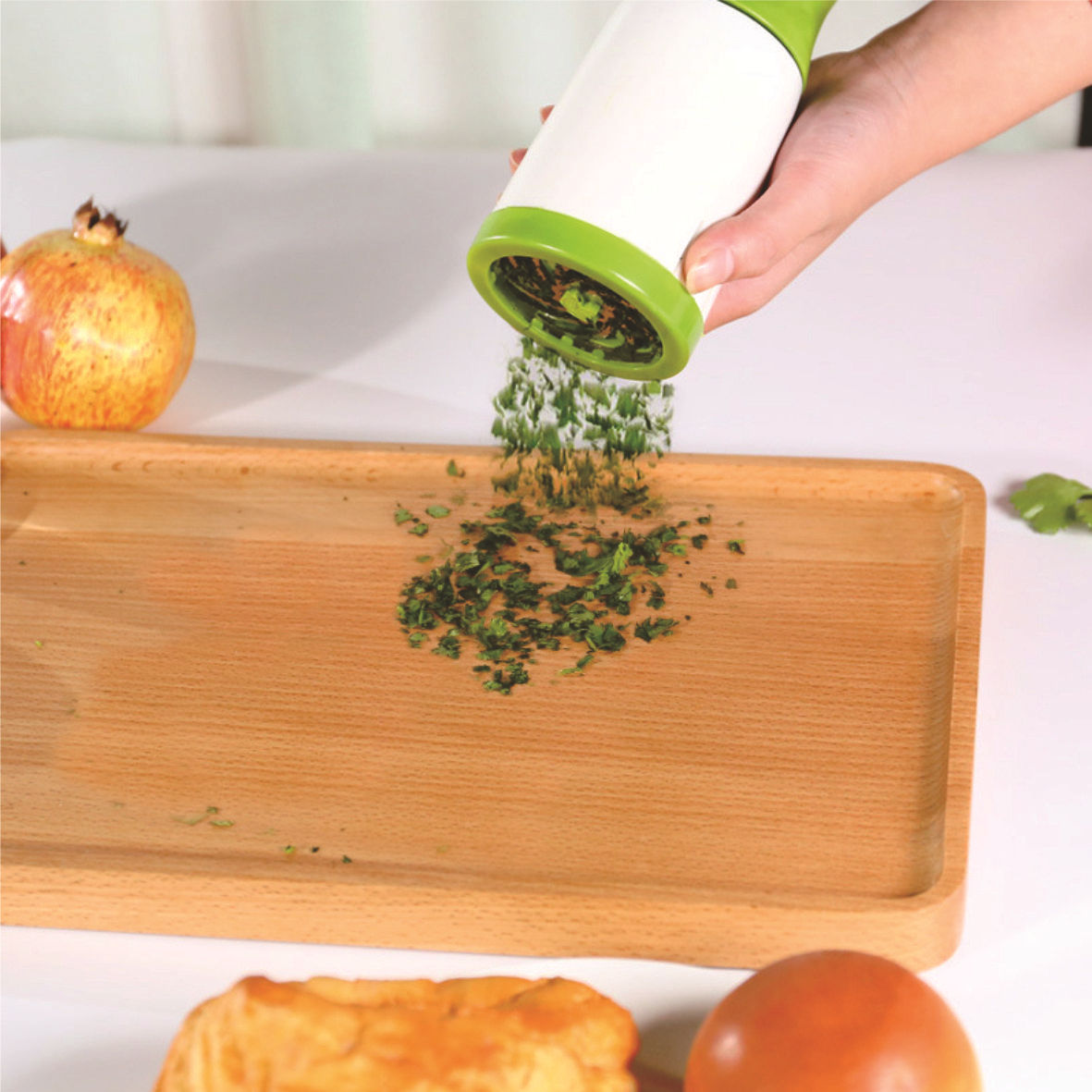 Herb Grinder: Spice grinder, multi-functional grinder, Garlic grinder, kitchen small tools pic 2