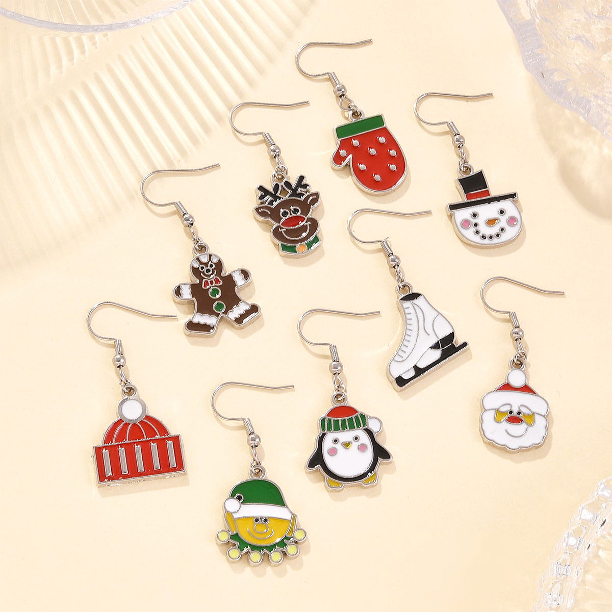 Creative resin cookie color simulation bear earrings, fun cartoon cute three-dimensional rabbit DIY earrings, childlike and girlish heart ear hooks and earrings