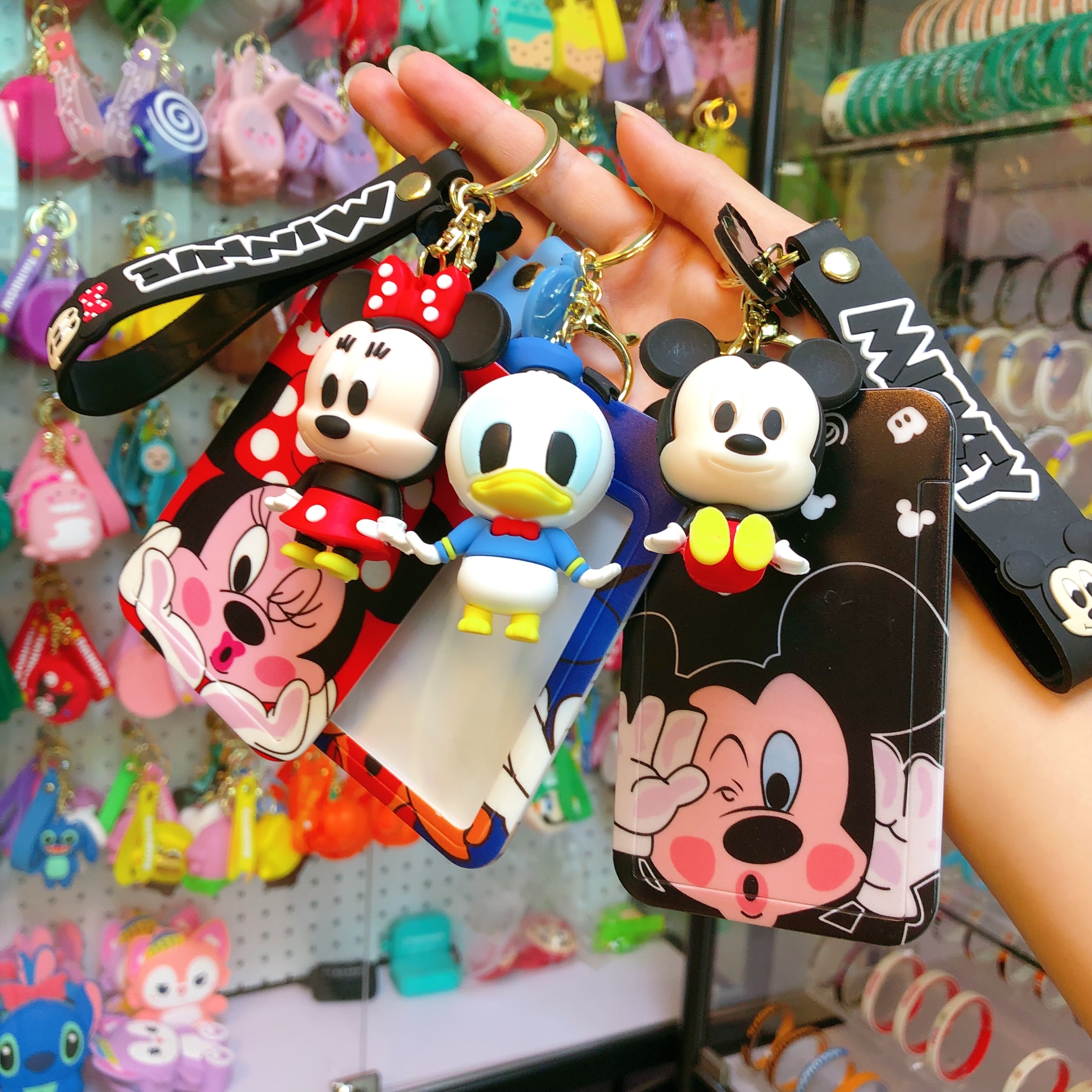 可爱卡通唐小鸭保护套学生饭卡校园门禁证件门卡套钥匙挂件可爱卡通唐小鸭保护套学生饭卡校园门禁证件门卡套钥匙挂件