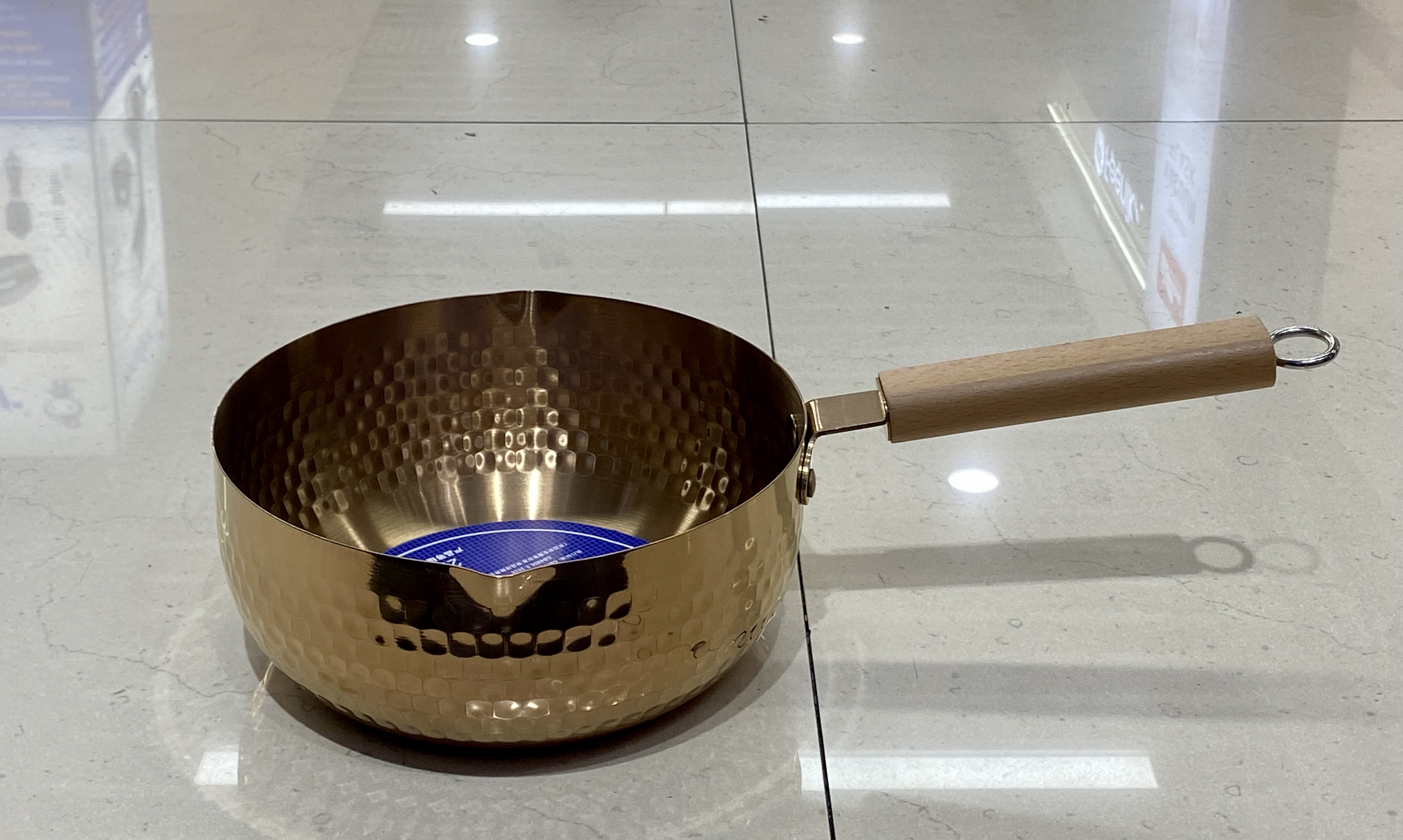 The popular small milk pot, snow flat pot, thickened kitchenware, home milk pot, and baby food special milk pot are small and practical Application Scenario