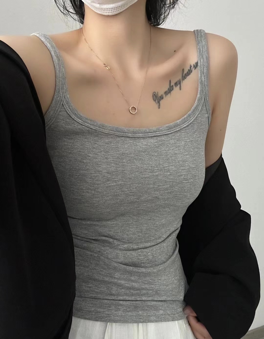 Imperial 88800 Mouses Hem Round Waistcoat Strap Simple Fashion Latex Cushion Fixed Cup One Body Warm Vest Application Scenario
