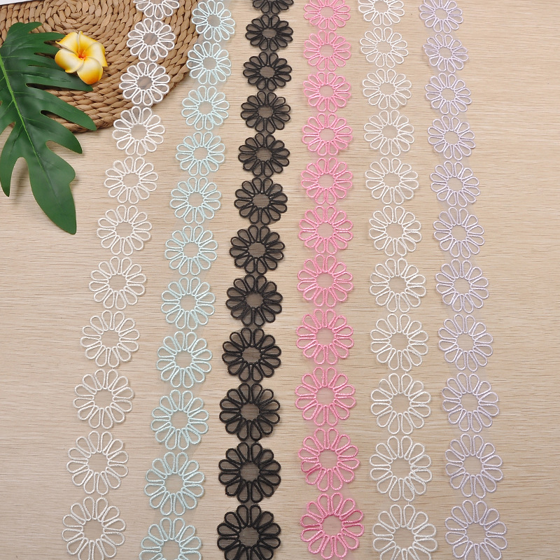 Factory direct sales of exquisite organza lace women's and wedding dress decoration accessories. A variety of colors to choose from. Wholesale of exquisite lace for women's decoration accessories