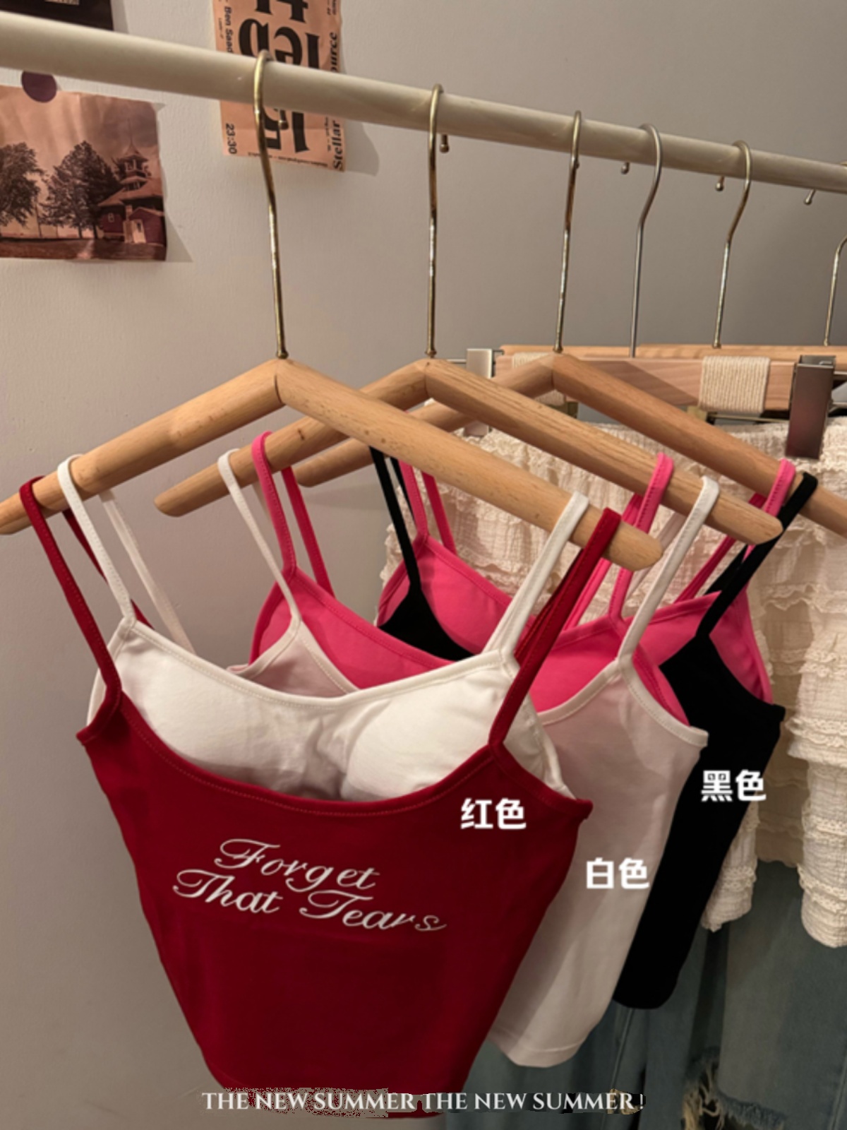 American-style hot girl design, printed letter fake two-piece layering, color-blocking vest, slimming and sexy for women, with a trendy strappy top inside details Picture