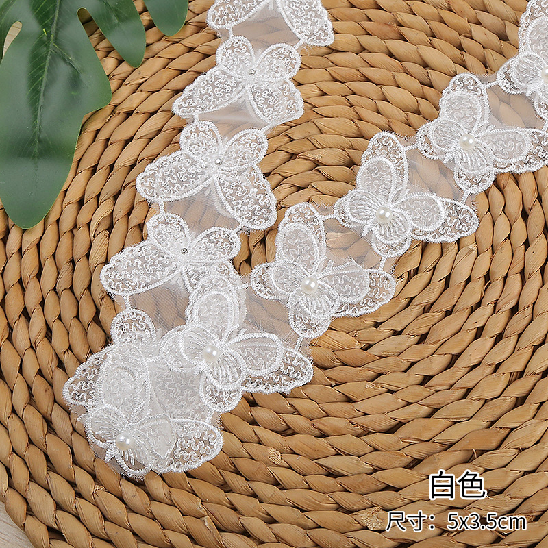وتتوافر في الوقت الحاضر أكتاف الفراشة الملونة المألونة من نوع الفراشة المزينة بالأوجانزا Item Picture