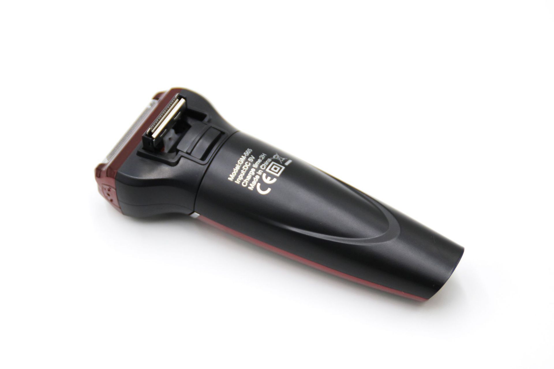 格美GM-565剃须刀 多功能电动理发剃须修鼻一体机 LED显示理发器鼻毛器详情2