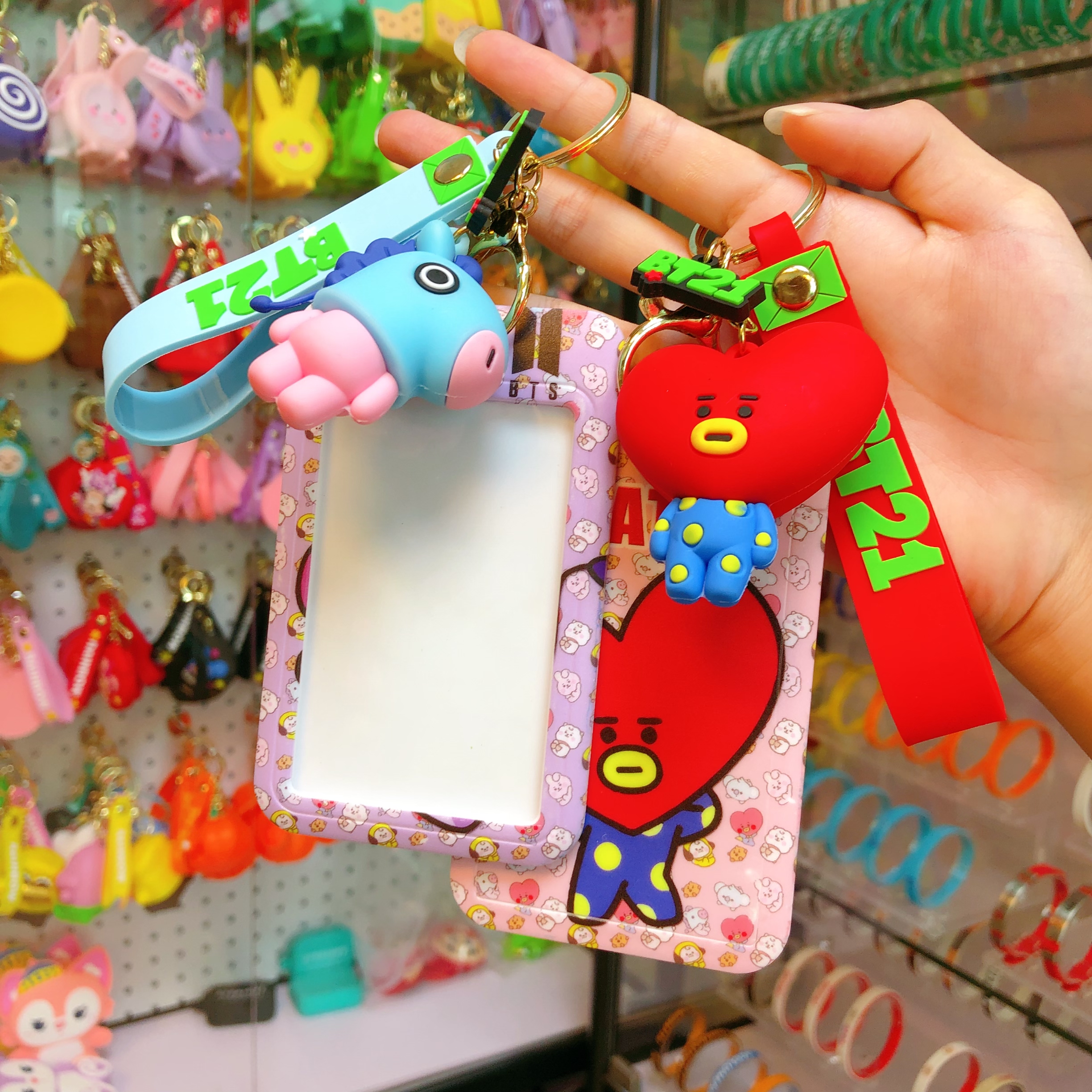 New silicone card holders, the same style silicone doll accessories, Teen Group bags, pendants, ID card, meal card and document cases Specification image