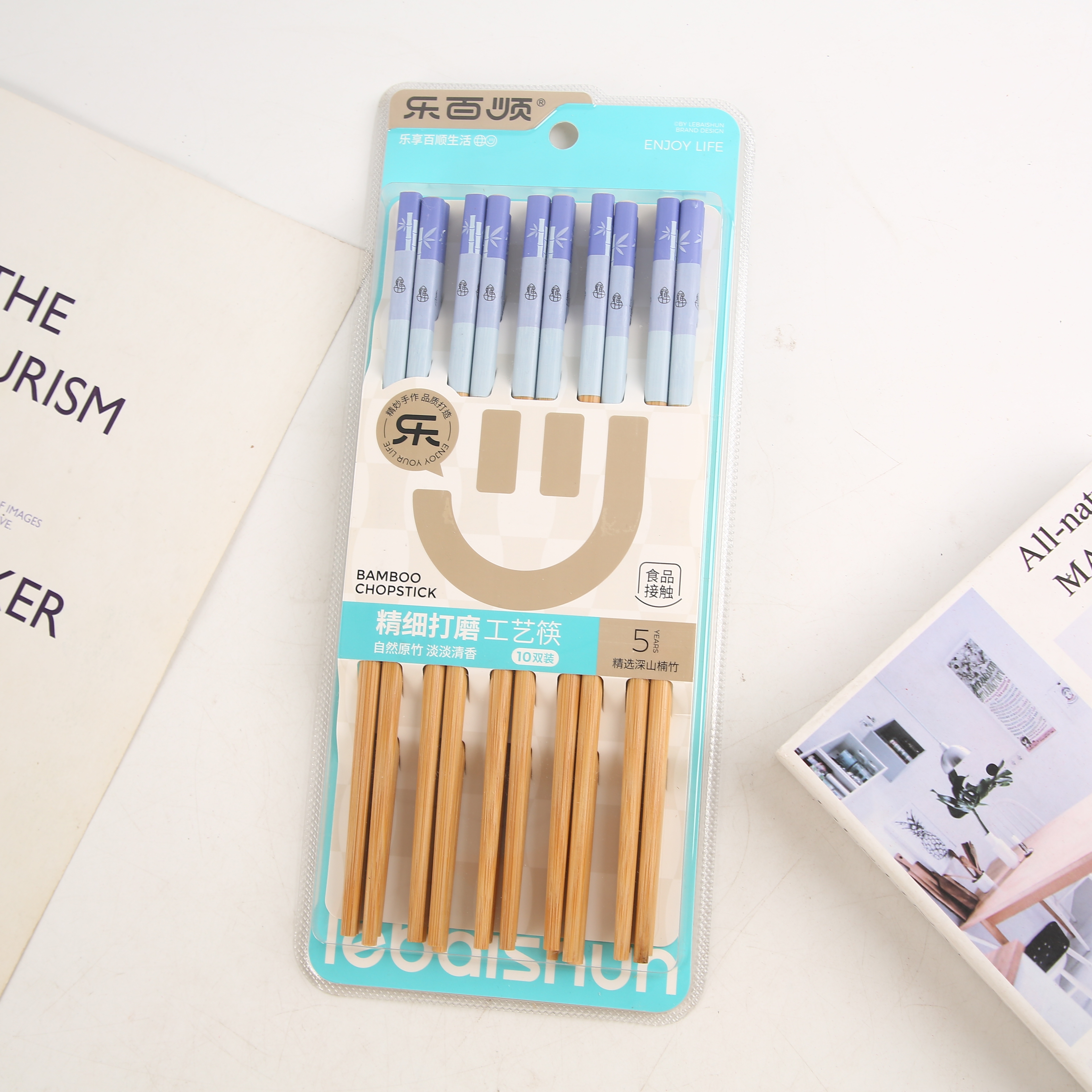 Wholesale of anti-slip bamboo chopsticks for export and domestic sales, with a variety of household serving chopsticks to choose from Specification image