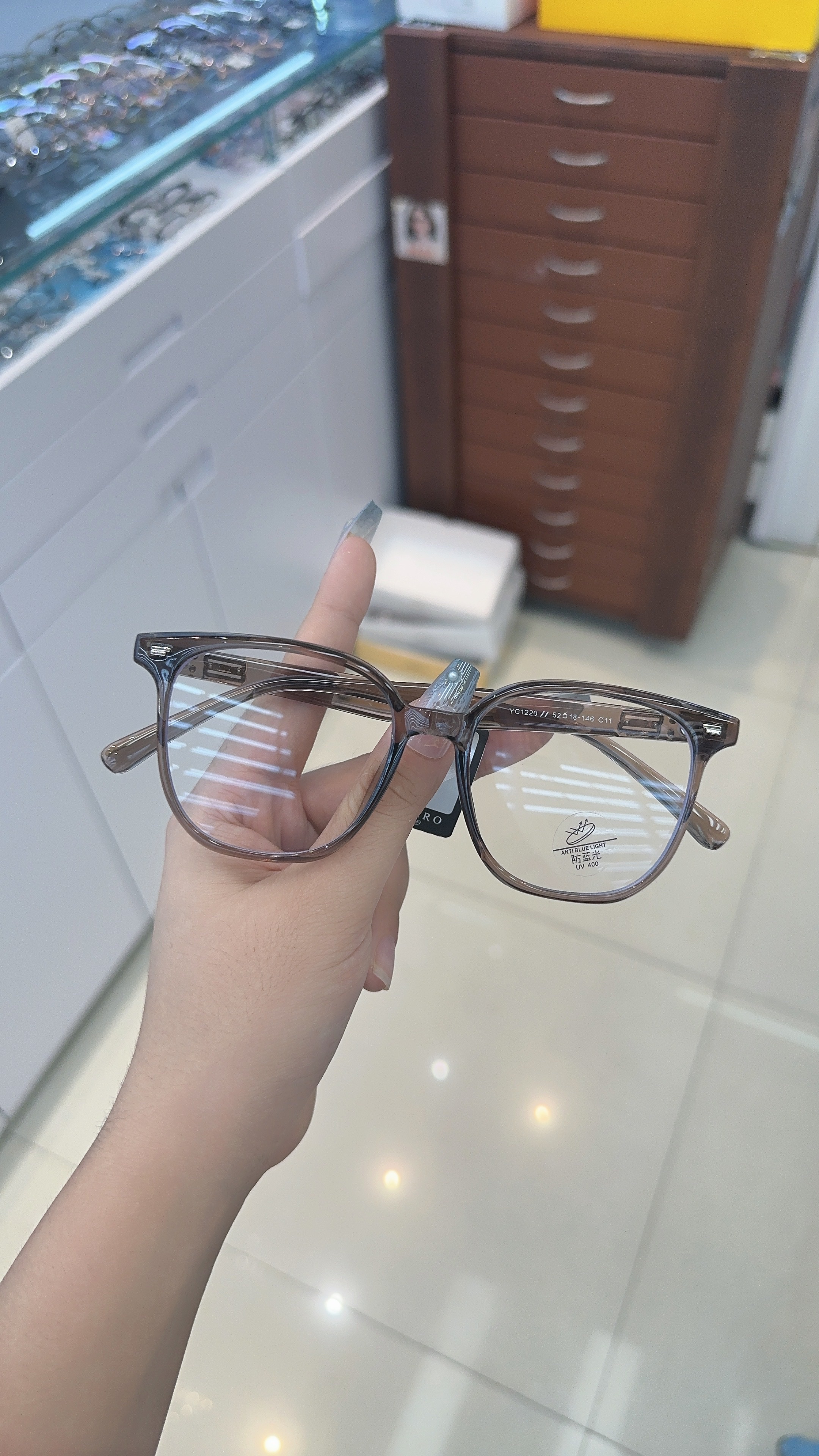 New ideas for fitting glasses describe pic - 1