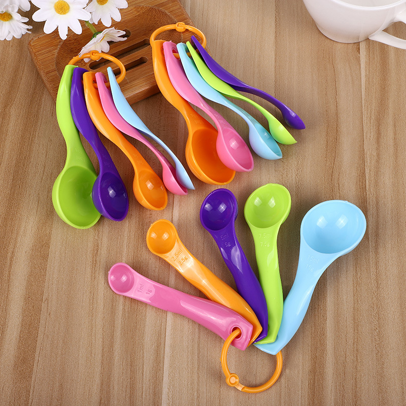 Five-piece set of colorful measuring spoons for kitchen baking tools, plastic milk powder spoons and measuring spoons with scales Specification image