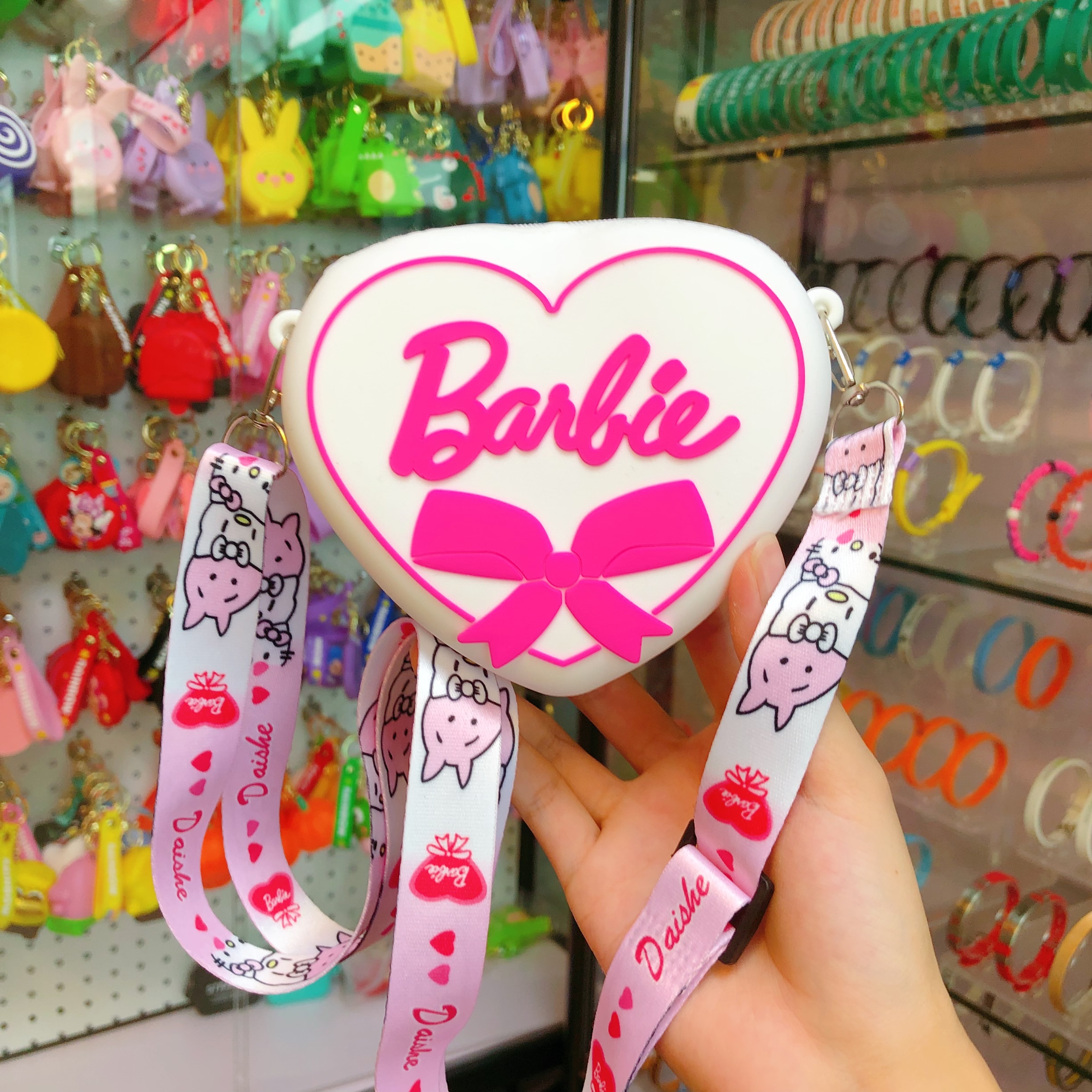 Cartoon Love Children and girls crossbody bag, cute cartoon cartoon kindergarten students' small change shoulder bag, silicone Cartoon love children and girls crossbody bag, cute cartoon cartoon kindergarten students' small change shoulder bag, silicone Application Scenario